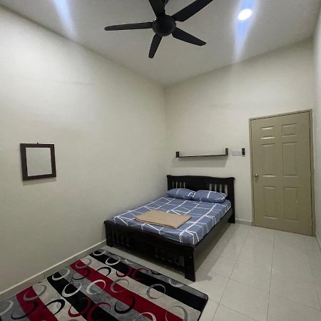 Nazirin Homestay Manjung Venice Lumut Luaran gambar