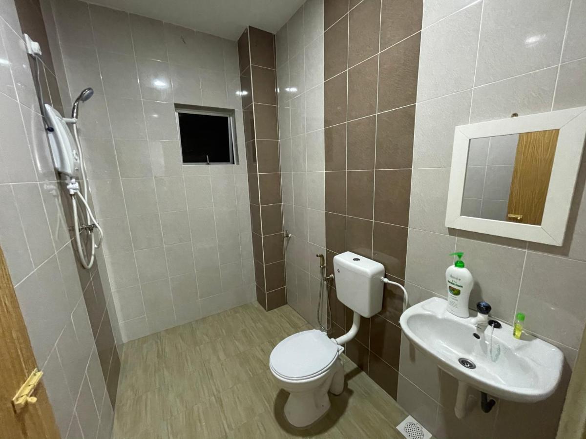 Nazirin Homestay Manjung Venice Lumut Luaran gambar